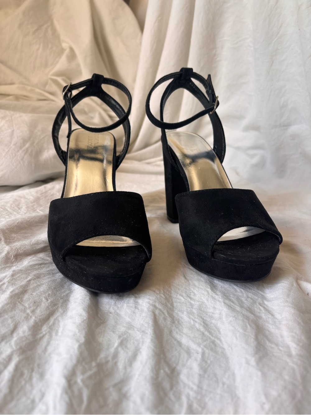 Dominique Nicole Black Suede Platform Block Heel Sandals with Ankle Strap | 6.5 - Picture 3 of 10